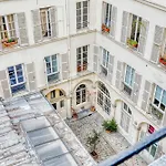 Unique Flat Near Opera